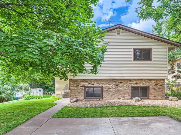 839 19th Ave N, South Saint Paul, MN 55075