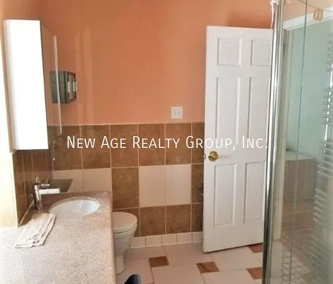 4238 Pine St — Photo 25