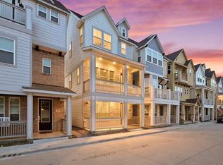 221 Lanyard Dr, Lewisville, TX 75057