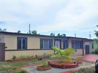4610 SW 40th St, West Park, FL 33023
