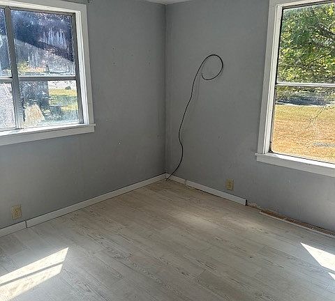 4th image of 4401 SE 37th Avenue #16