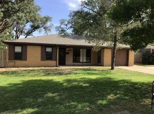 2520 9th Ave, Canyon, TX 79015