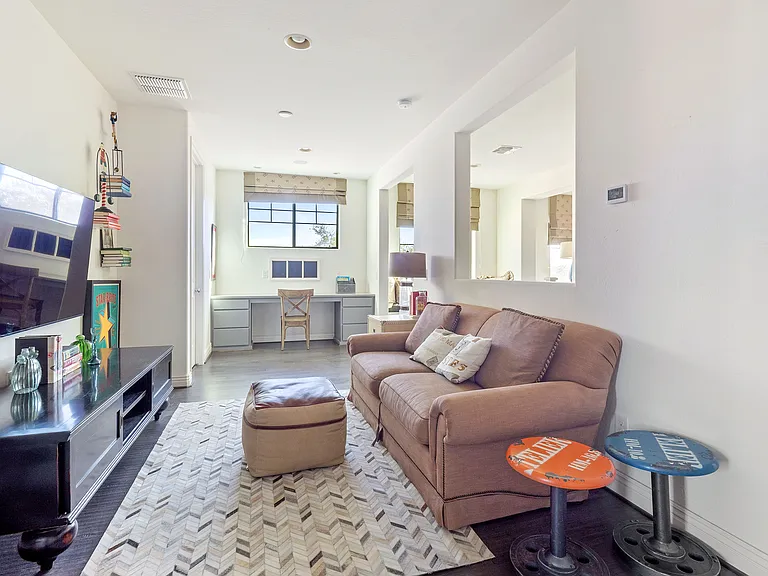 3857 E Mead Dr — Photo 29