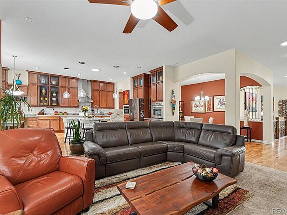 4th image of 13992 Albion Way