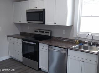 215 Willow St, Dunmore, PA 18512