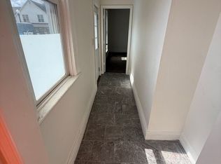 Large Downstairs 1 Bedroom Apartment, Lafayette, IN 47901