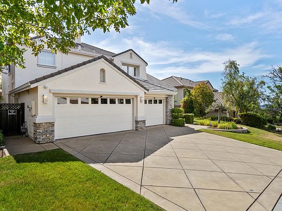 2nd image of 5750 Trowbridge Way