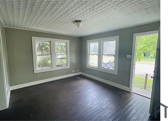 5th image of 504 N 5th St