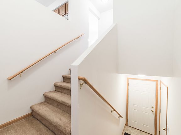 5th image of 995 Penny Ln #0