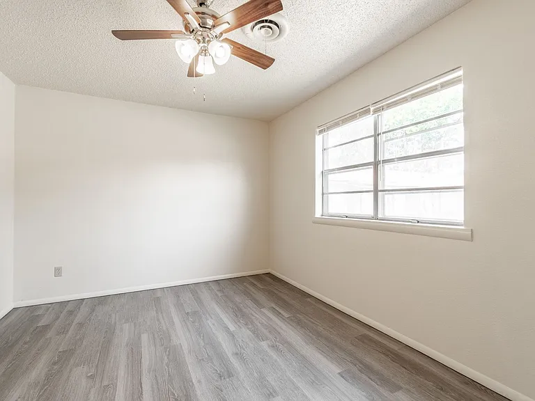 8022 Highway 271 S #C — Photo 13