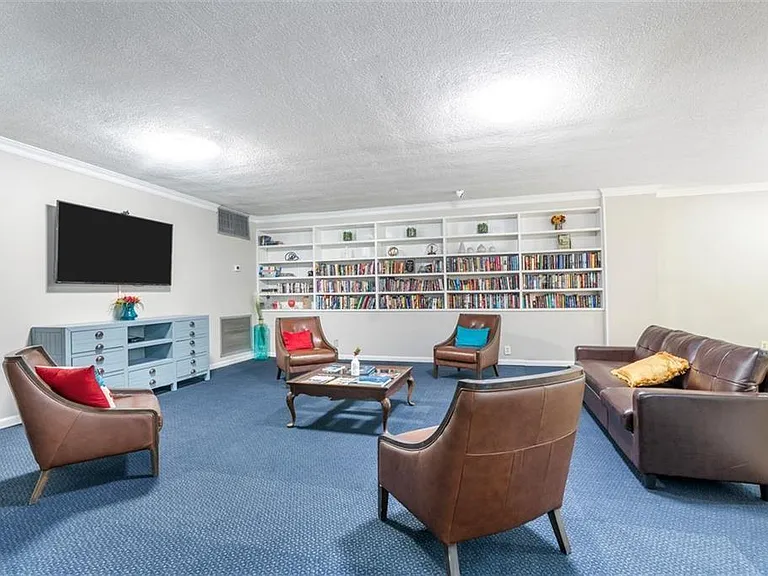 2965 Pharr Court South NW #NW-817-817 — Photo 15