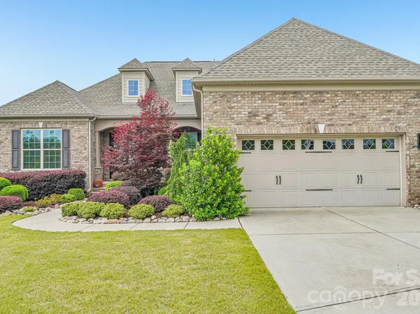 14503 Crest Ct, Charlotte, NC 28278