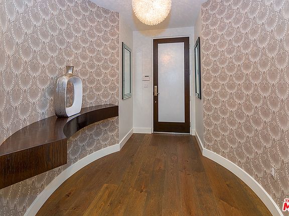 4th image of 1304 S Roxbury Dr #102