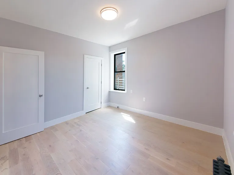 4119 Barnes Ave #2R — Photo 6