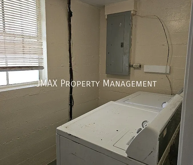 1515 Dunbar St NW — Photo 17