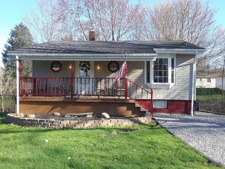 1st image of 3829 Oakleigh St
