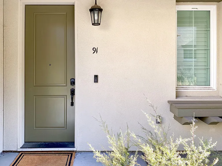 91 Sterling Ln — Photo 24