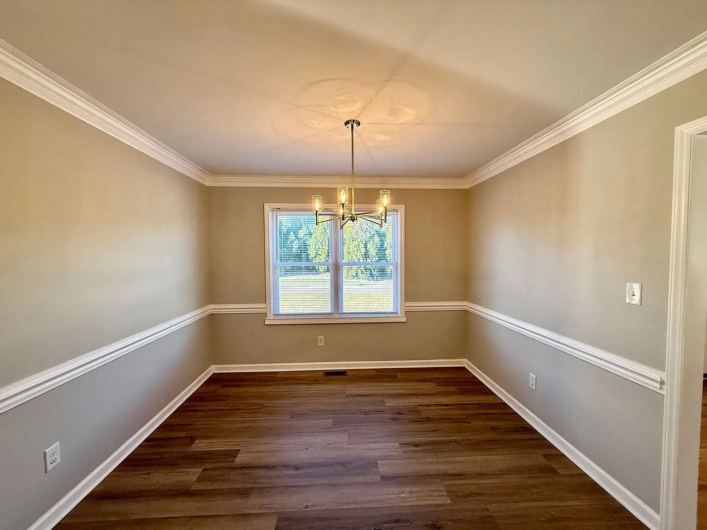 Three bedroom, 2 bath house in Elon — Photo 4
