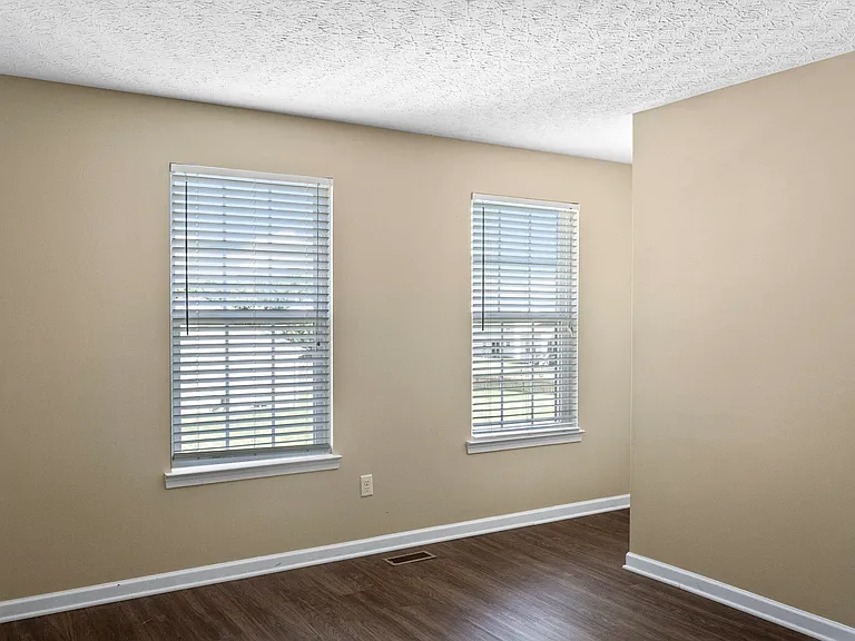 246 Parrott Ct — Photo 11