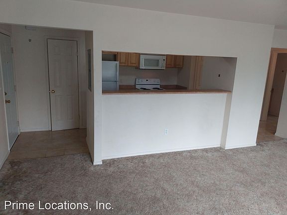 2nd image of 822 E Pioneer Ave #6658367