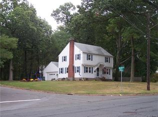 739 Center St, Manchester, CT 06040