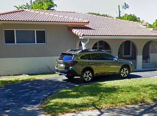 950 Apache St, Miami Springs, FL 33166