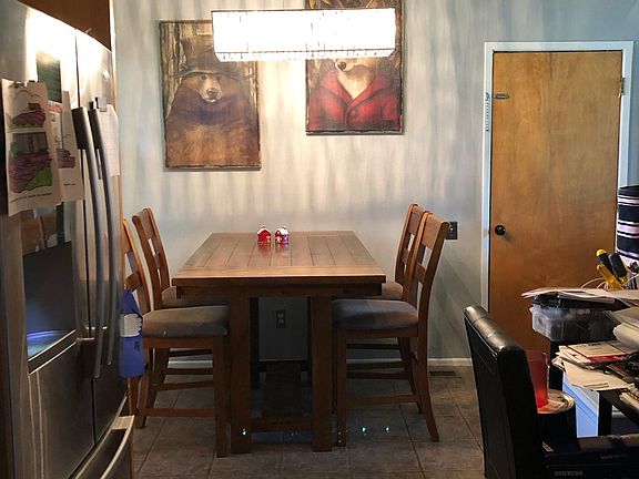 5th image of 2609 Rosewood Ln
