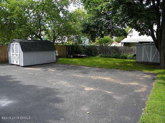 4th image of 47 Montcalm St