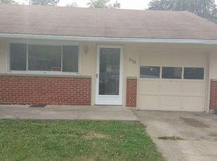 215 Stubbs Dr, Dayton, OH 45426
