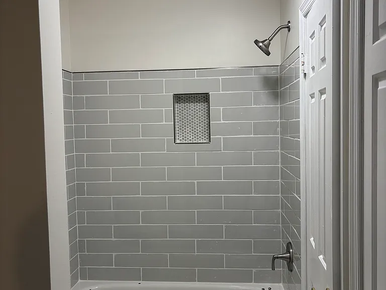 14208 Greenview Dr — Photo 20