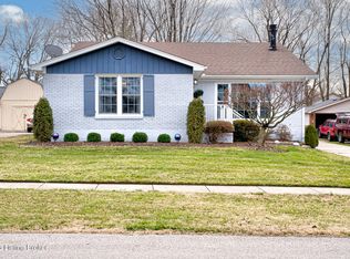 9300 Marse Henry Dr, Jeffersontown, KY 40299