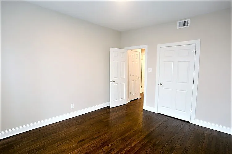 2228 N Sawyer Ave #2230-1W — Photo 9