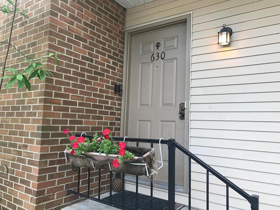 1st image of 630 W Maple St