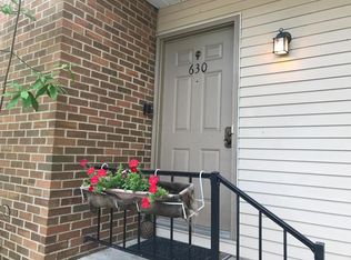 630 W Maple St, Granville, OH 43023