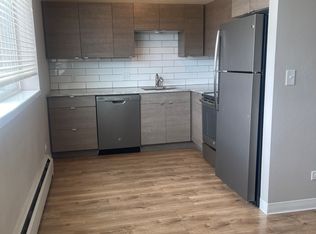 910 S Pearl St APT 11, Denver, CO 80209