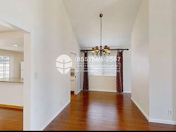 3rd image of 1375 Swallowtail Rd