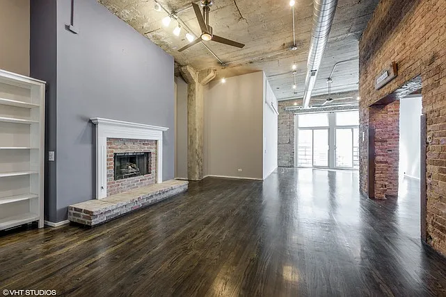 110 N Peoria St #406 — Photo 14