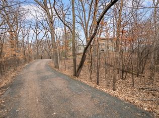 2203 Oakland Rd, Minnetonka, MN 55305