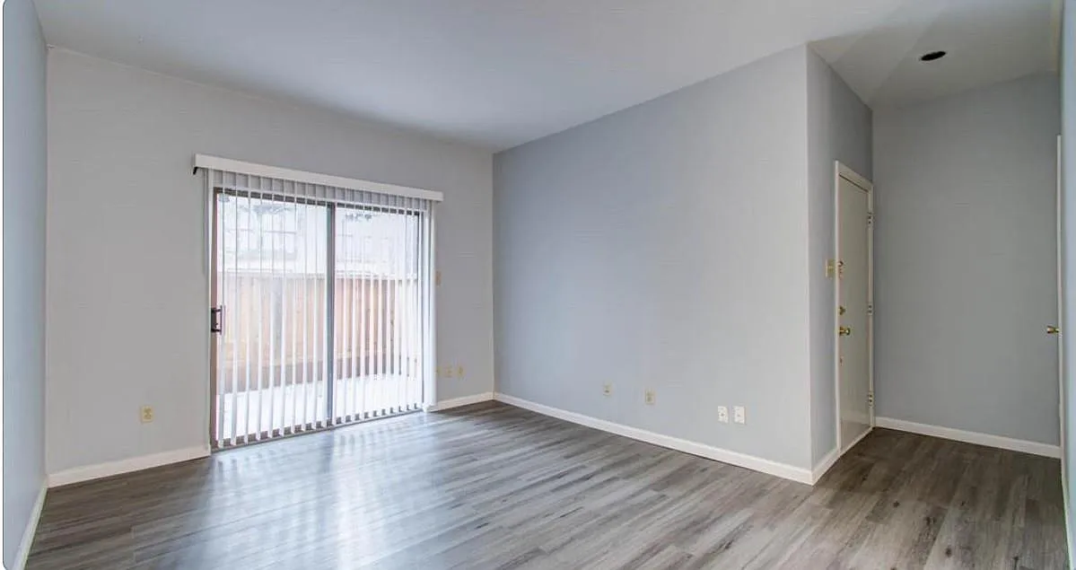 Building Photo - 11711 Memorial Dr #381