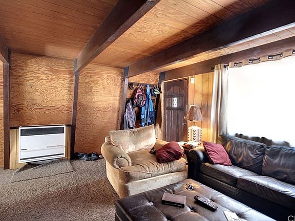 5th image of 1112 W Big Bear Blvd