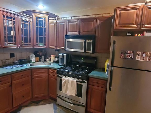 5th image of 143 Wilder St Floor 1