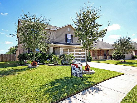 2nd image of 3311 Trail Hollow Dr