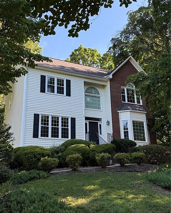1st image of 3165 Glenshire Dr