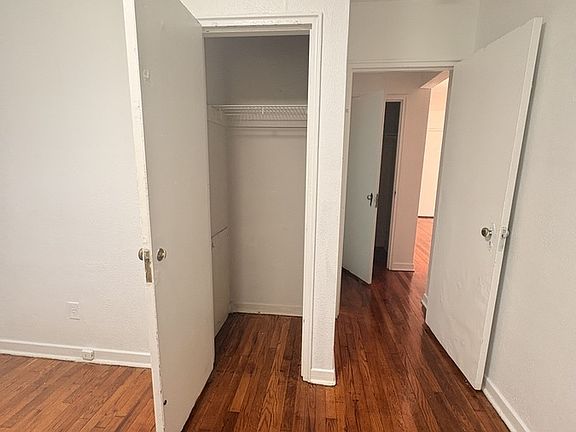 4th image of 2054 Lorraine Rd #B