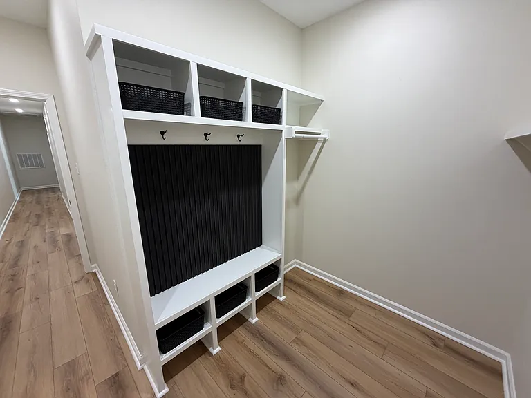 301 NE 2nd St #1 — Photo 16