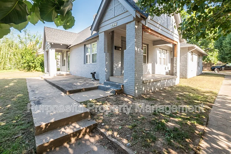 1 bed, 1.0 bath, 960 sqft, $1,000 — Photo 3
