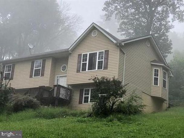 1st image of 100 Pickford Ct