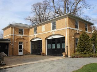 1 Central St #2, Bristol, RI 02809