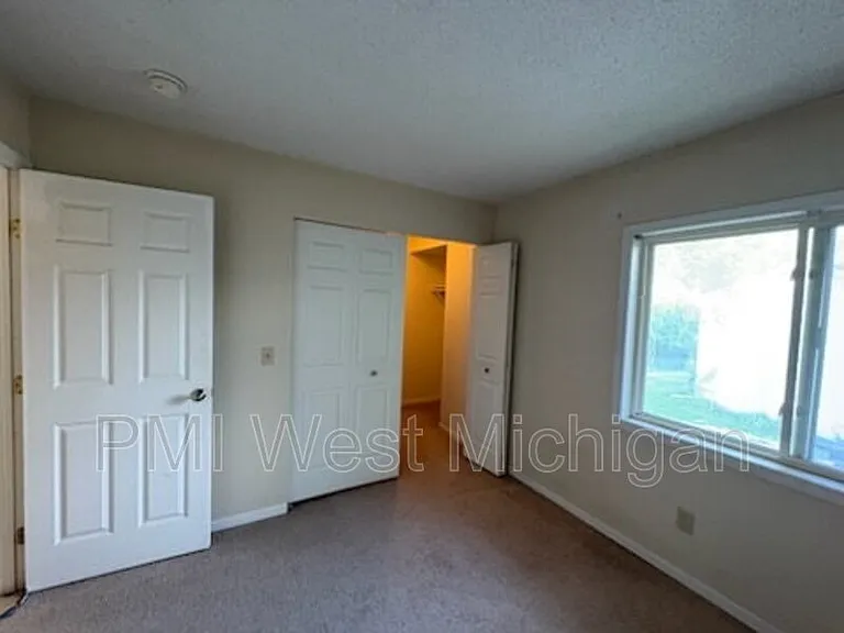 603 Peachtree Pl — Photo 6