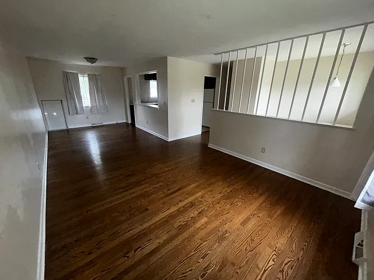 2857 Envoy Dr — Photo 5
